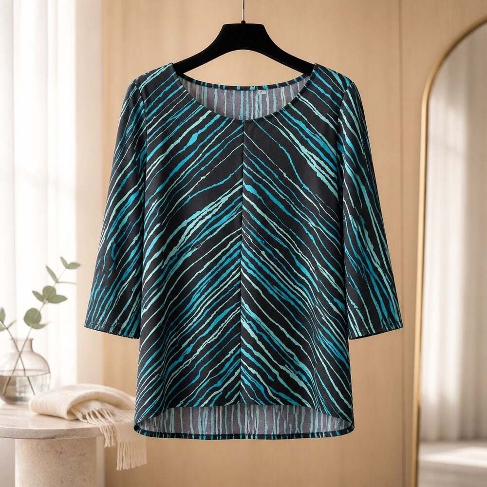 Bob Mackie Wearable Art V-Neck Top Size 1X